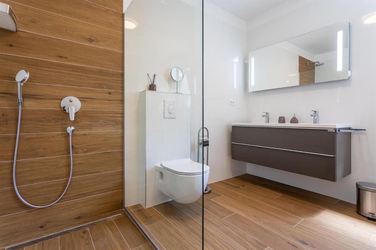 Villa Manhattan Dobrinj ภายนอก รูปภาพ