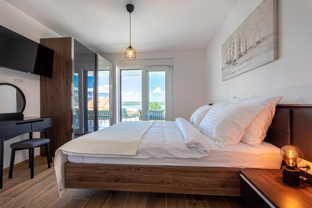 Villa Manhattan Dobrinj ภายนอก รูปภาพ