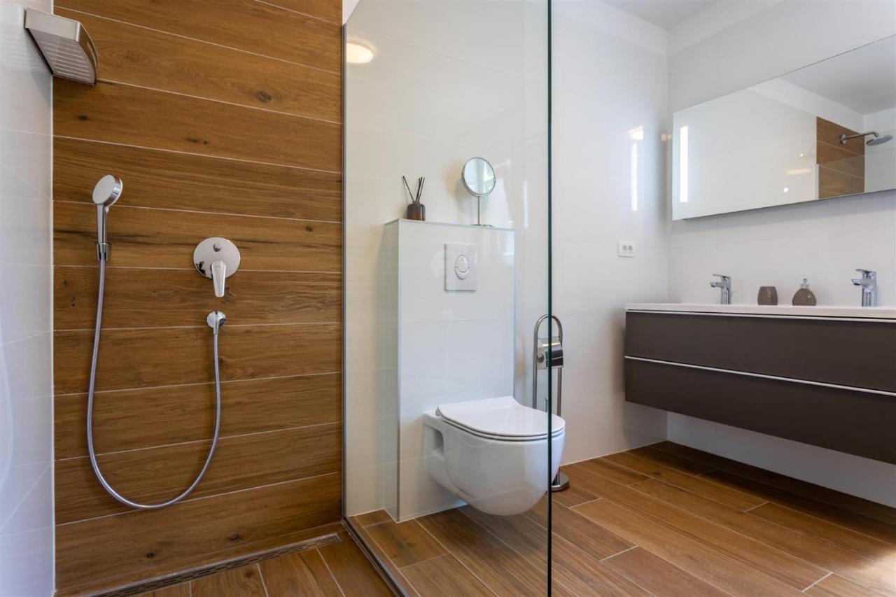 Villa Manhattan Dobrinj ภายนอก รูปภาพ