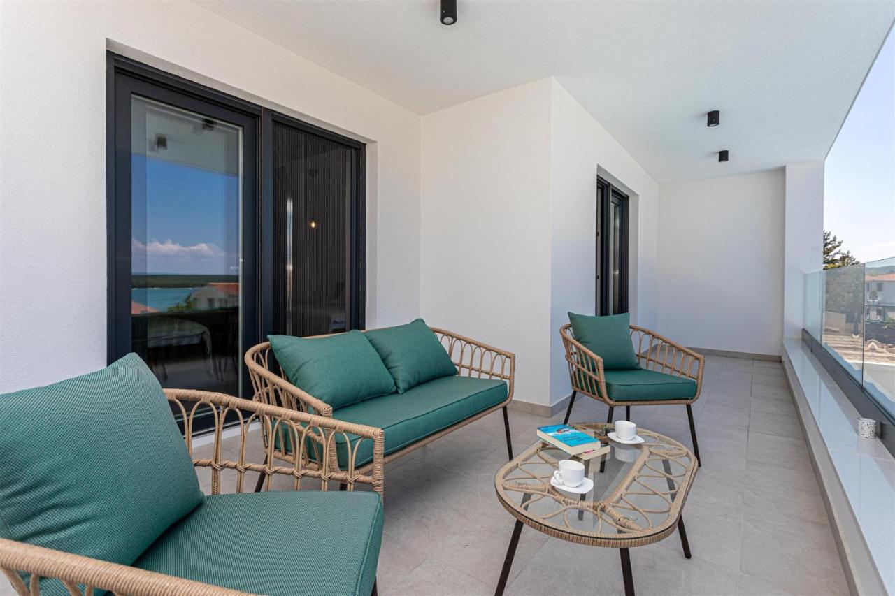 Villa Manhattan Dobrinj ภายนอก รูปภาพ